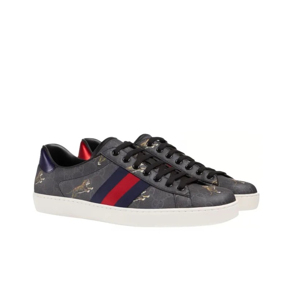Authentic Gucci Ace Sneaker W/ Tiger Print